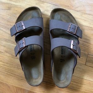 Men’s size 10-10.5 (43 EU) Birkenstock Arizona